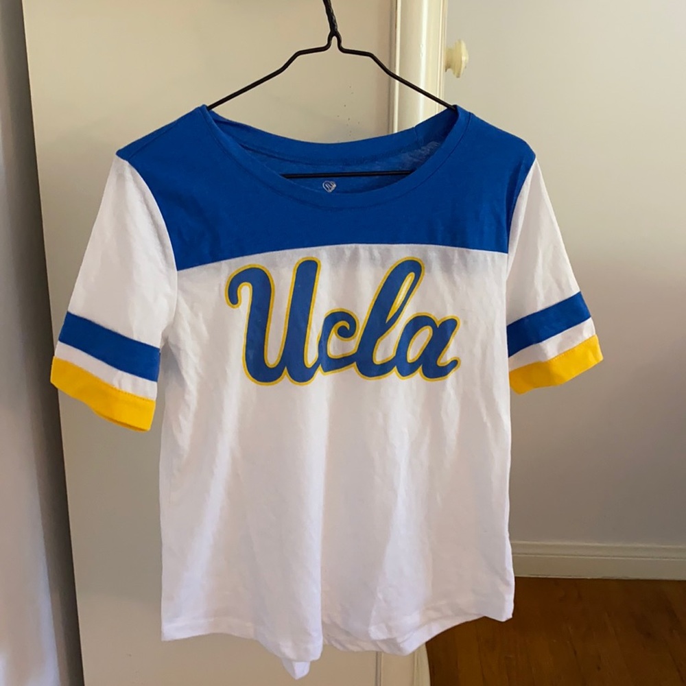 UCLA graphic tee shirt
